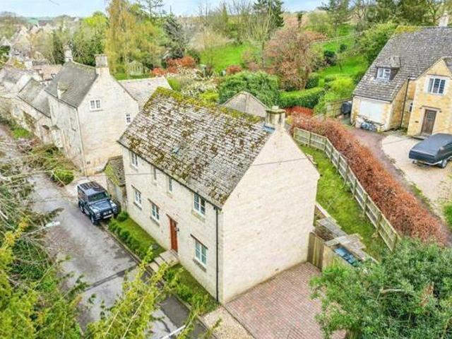 House for sale in Black Bourton, Oxfordshire