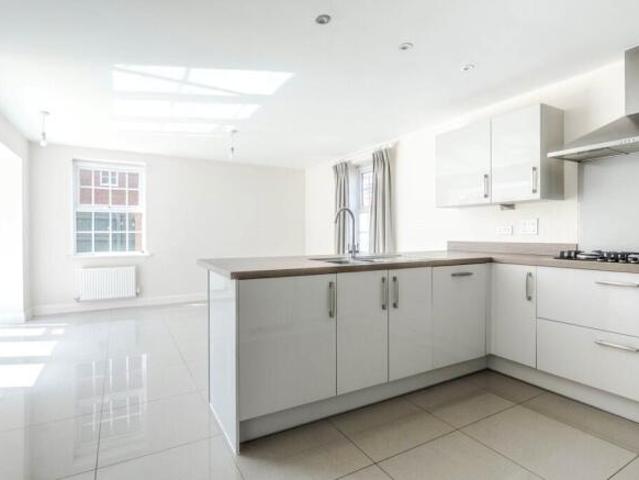 Farm for sale in Bletchley and Fenny Stratford, Fenny Stratford