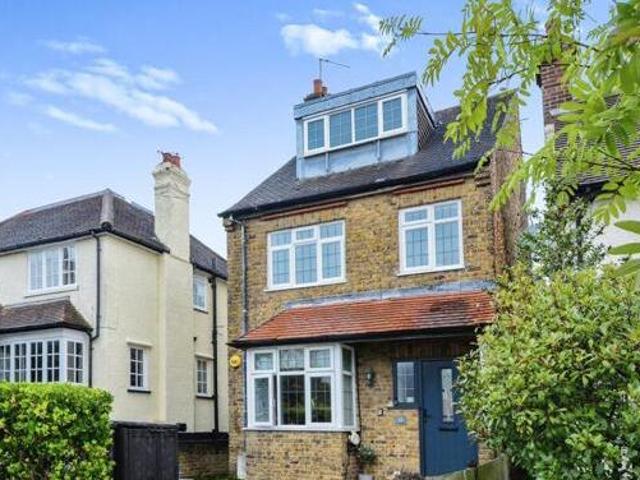 House for sale in Merry Hill, Hertsmere