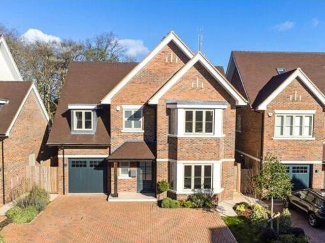 House for sale in Bushey, Hertsmere