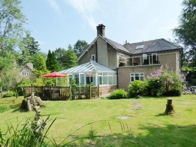 House for sale in Charlesworth, East Midlands