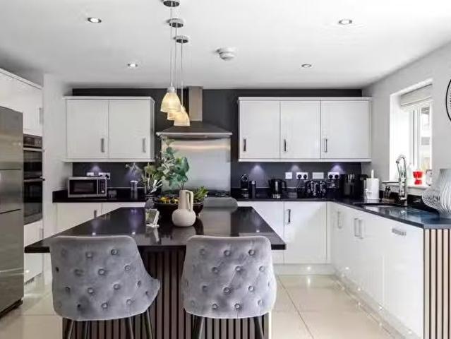 House for sale in Pulford