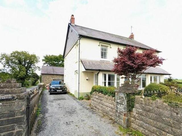 House for sale in Carmarthen, Wales