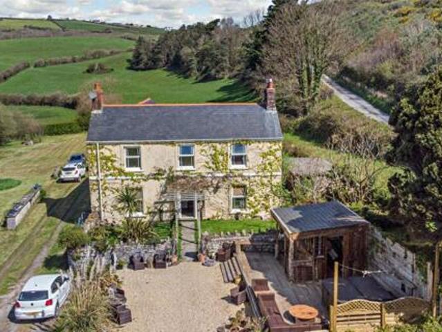 House for sale in Carmarthen, Wales