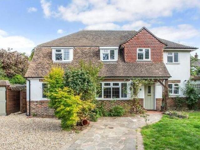 House for sale in Hillview, Surrey