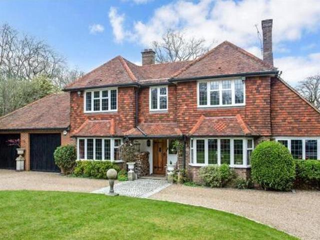 House for sale in Hillview, Surrey