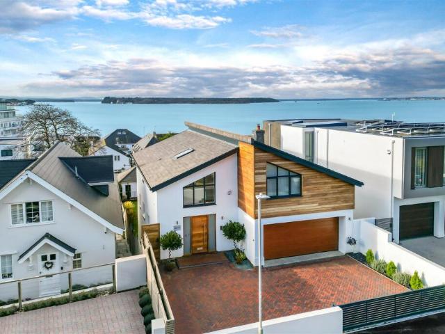 Farm for sale in Sandbanks