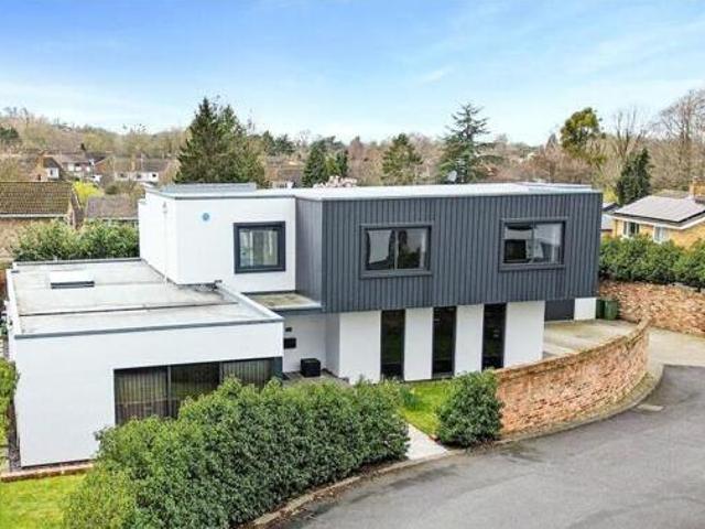 House for sale in Bafford, Golden Valley