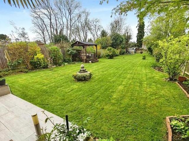 House for sale in Chatham Docks, Chatham