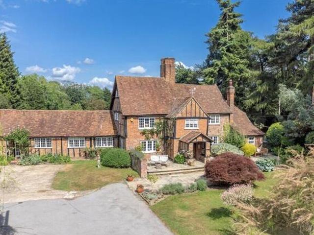 House for sale in Chesham and Villages Community Board, Chesham
