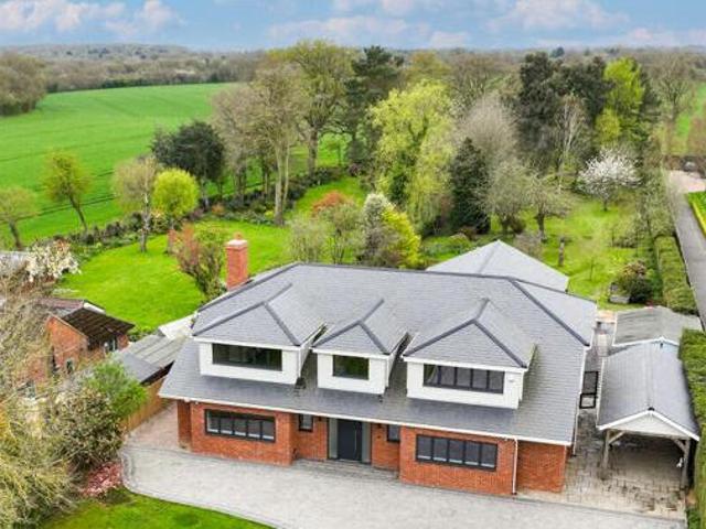 House for sale in Chesham and Villages Community Board, Chesham