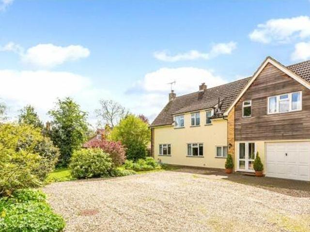 House for sale in Chesham and Villages Community Board, Chesham