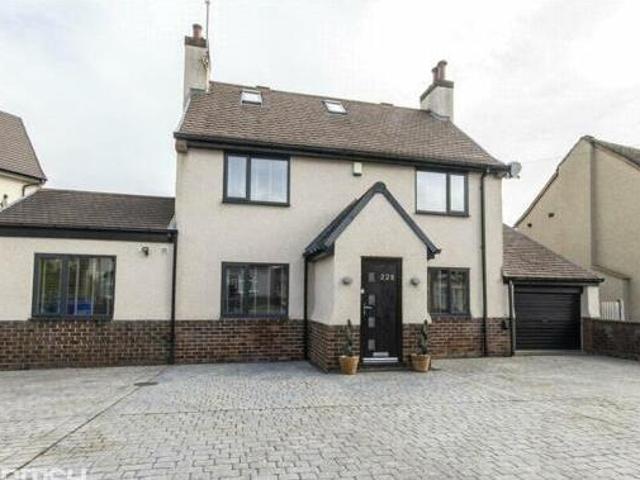 House for sale in Loundsley Green, East Midlands