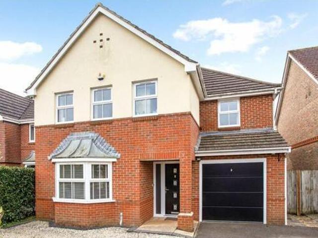 House for sale in Littlecote, West Sussex