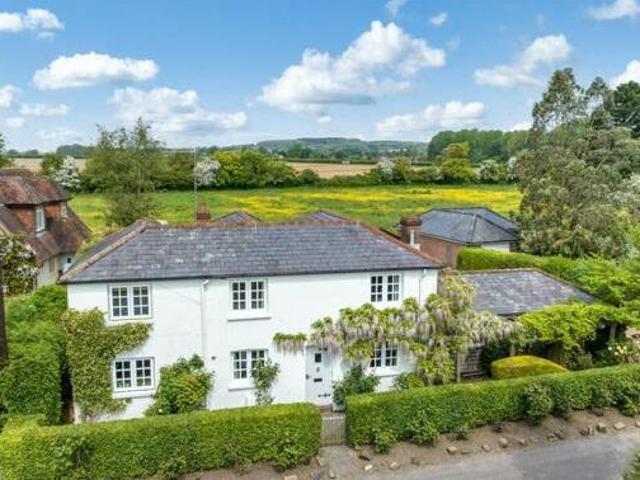 House for sale in Littlecote, West Sussex