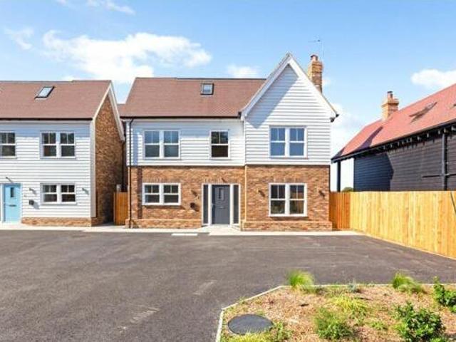 House for sale in Chigwell, Epping