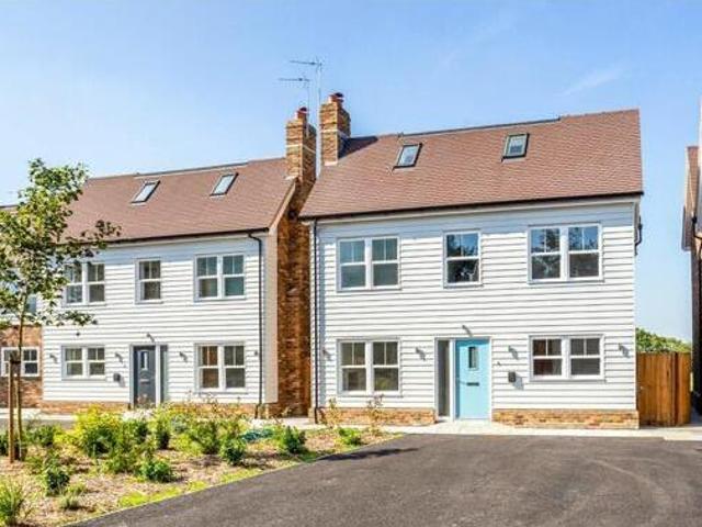 House for sale in Chigwell, Epping