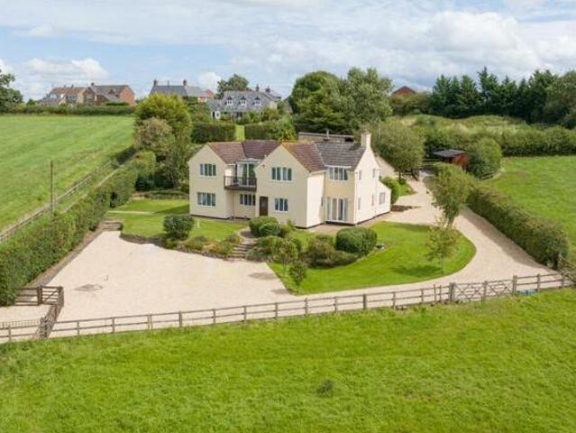 House for sale in Chippenham, Wiltshire