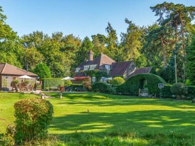House for sale in Red Hill, Surrey