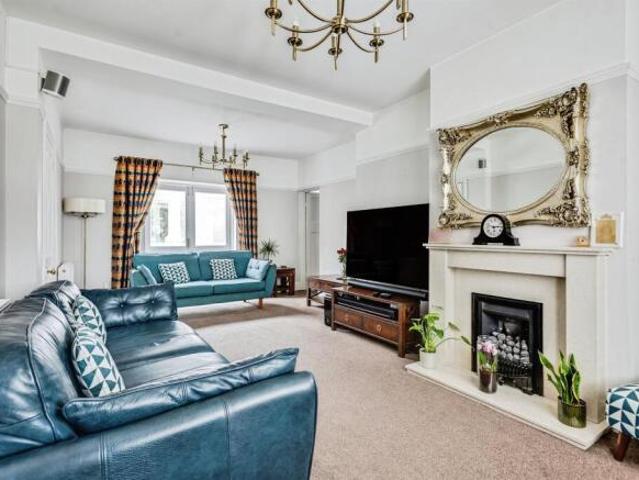 Farm for sale in Rodbourne, Swindon