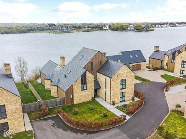 House for sale in Fossebridge, Gloucestershire
