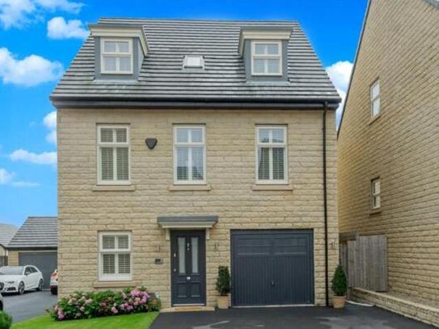 House for sale in Cleckheaton, Kirklees