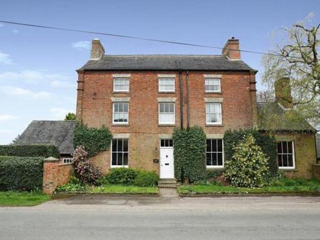 House for sale in Coalville, Leicestershire