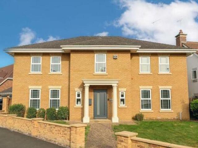 House for sale in Northampton, Northamptonshire