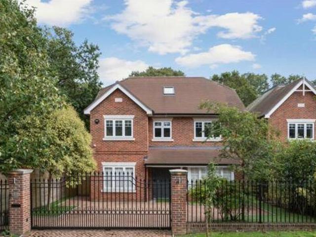 House for sale in Kingston upon Thames, Greater London