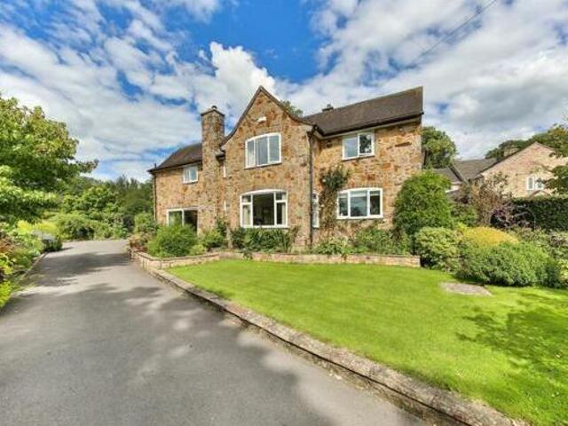 House for sale in Froggatt, East Midlands