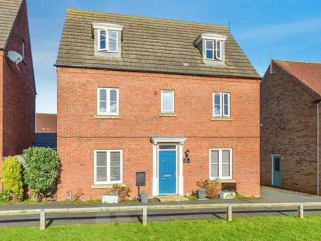 House for sale in Corby Village, Corby