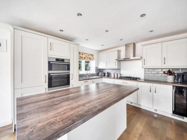 Farm for sale in Swindon, England