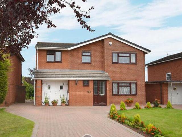 House for sale in Walsgrave On Sowe, West Midlands