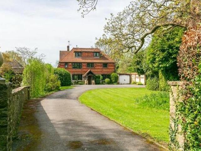 House for sale in Fole, Surrey