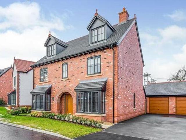 House for sale in Hammond Street