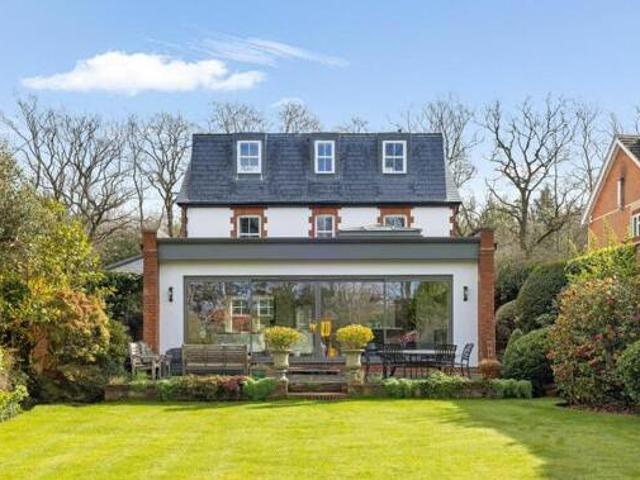 House for sale in Crowthorne
