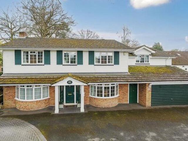 House for sale in Crowthorne