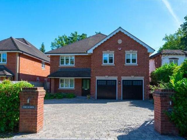 House for sale in Crowthorne