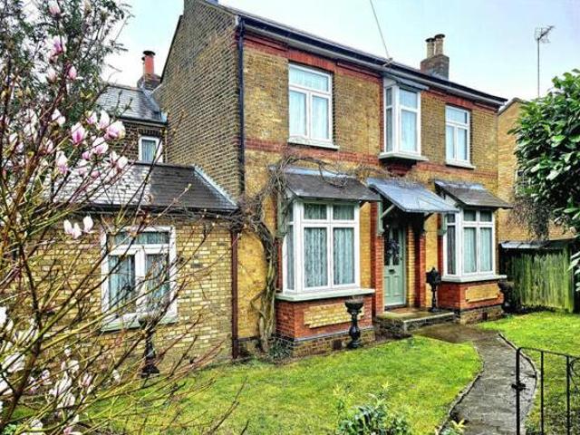 House for sale in Hawley, Monks Orchard