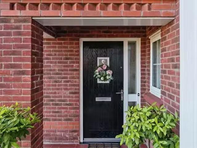 House for sale in Pulford
