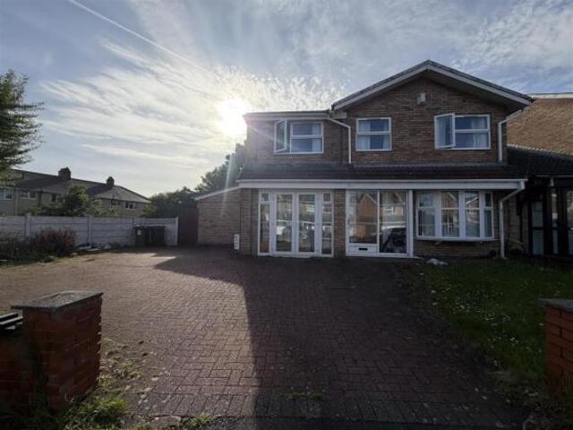 Farm for sale in Old Heath, Wednesfield
