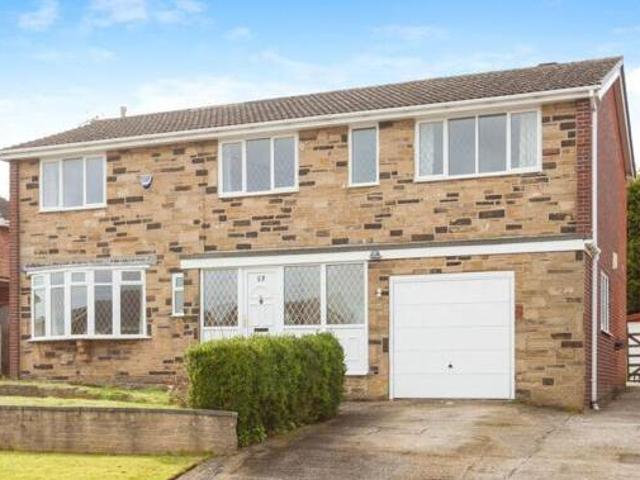 House for sale in Dewsbury, West Yorkshire