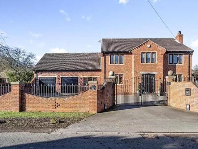 House for sale in Doncaster, South Yorkshire