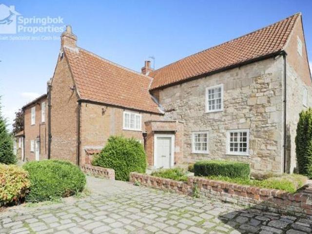 House for sale in Hatfield, South Yorkshire