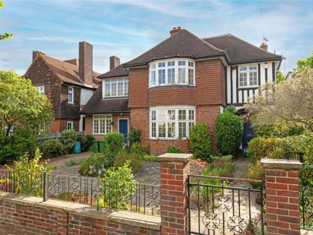 Farm for sale in London Borough of Wandsworth, Greater London