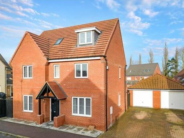 House for sale in Lyons, Greater London