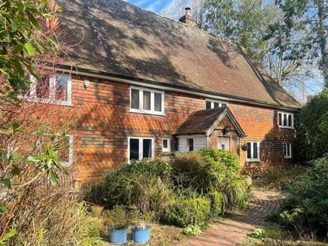 House for sale in Perryfields, West Sussex