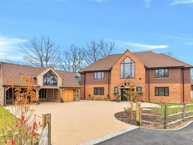 House for sale in Perryfields, West Sussex