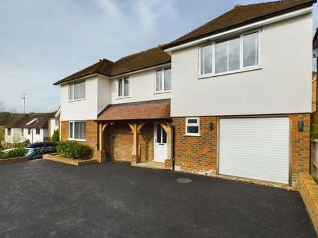 House for sale in Perryfields, West Sussex