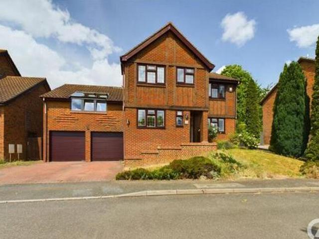 House for sale in Northampton, Northamptonshire